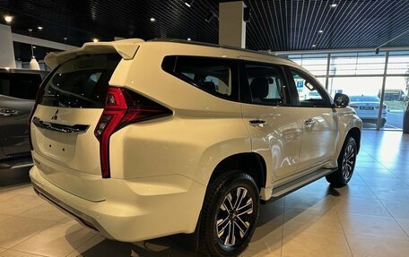 Mitsubishi Montero Sport, 2023 год, 6 500 000 рублей, 3 фотография