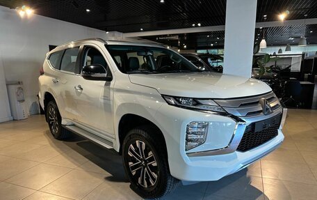 Mitsubishi Montero Sport, 2023 год, 6 500 000 рублей, 2 фотография