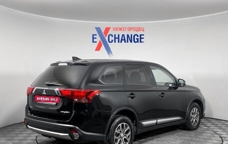 Mitsubishi Outlander III рестайлинг 3, 2017 год, 1 659 000 рублей, 4 фотография