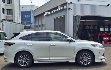 Toyota Harrier, 2020 год, 2 650 000 рублей, 7 фотография