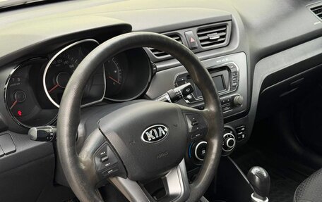 KIA Rio III рестайлинг, 2013 год, 870 000 рублей, 9 фотография