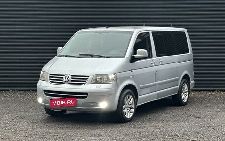 Volkswagen Multivan T5, 2004 год, 1 090 000 рублей, 3 фотография