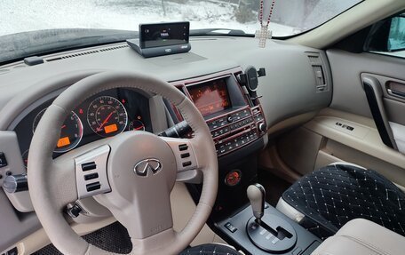 Infiniti FX I, 2005 год, 1 150 000 рублей, 11 фотография