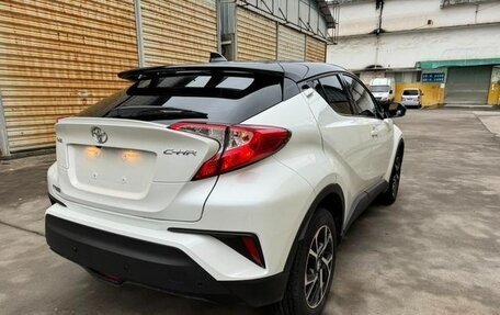 Toyota C-HR I рестайлинг, 2020 год, 2 300 000 рублей, 5 фотография