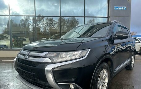 Mitsubishi Outlander III рестайлинг 3, 2017 год, 1 949 000 рублей, 2 фотография