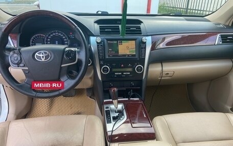 Toyota Camry, 2012 год, 1 695 000 рублей, 5 фотография