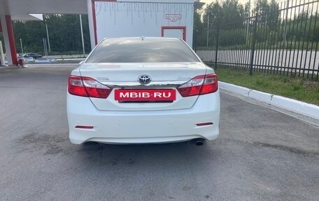 Toyota Camry, 2012 год, 1 695 000 рублей, 10 фотография