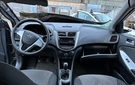 Hyundai Solaris II рестайлинг, 2013 год, 275 000 рублей, 3 фотография