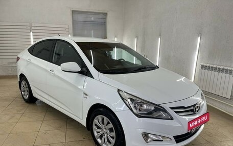 Hyundai Solaris II рестайлинг, 2015 год, 1 257 000 рублей, 3 фотография