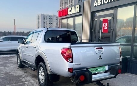 Mitsubishi L200 IV рестайлинг, 2013 год, 1 635 000 рублей, 5 фотография