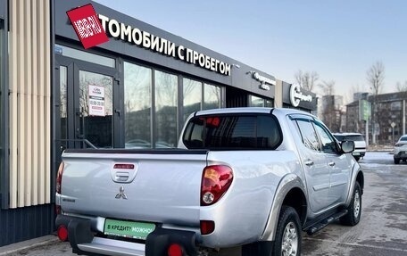 Mitsubishi L200 IV рестайлинг, 2013 год, 1 635 000 рублей, 3 фотография