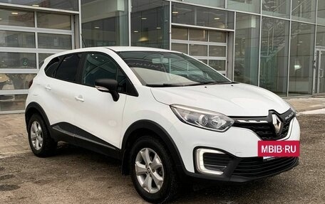 Renault Kaptur I рестайлинг, 2020 год, 1 600 000 рублей, 3 фотография