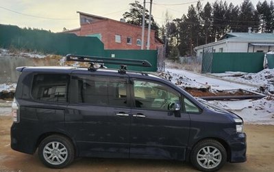 Toyota Voxy II, 2010 год, 1 750 000 рублей, 1 фотография