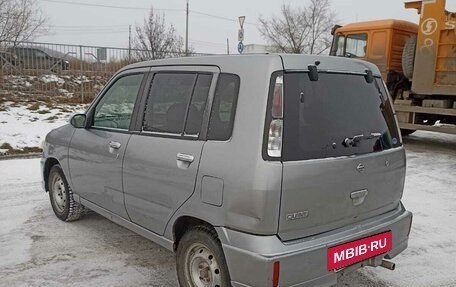 Nissan Cube II, 2001 год, 270 000 рублей, 2 фотография