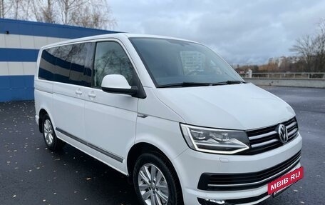 Volkswagen Multivan T6 рестайлинг, 2015 год, 4 070 000 рублей, 8 фотография