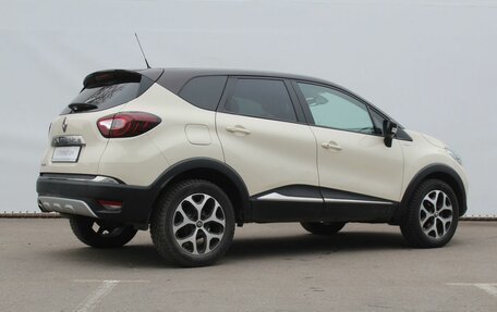 Renault Kaptur I рестайлинг, 2017 год, 5 фотография