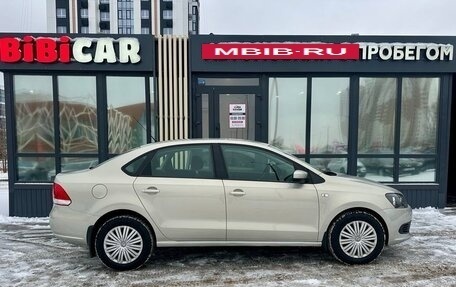 Volkswagen Polo VI (EU Market), 2011 год, 750 000 рублей, 2 фотография