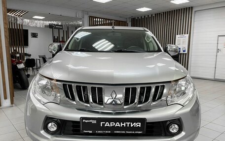 Mitsubishi L200 IV рестайлинг, 2015 год, 2 329 000 рублей, 2 фотография