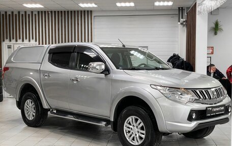 Mitsubishi L200 IV рестайлинг, 2015 год, 2 329 000 рублей, 3 фотография