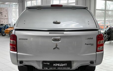 Mitsubishi L200 IV рестайлинг, 2015 год, 2 329 000 рублей, 5 фотография