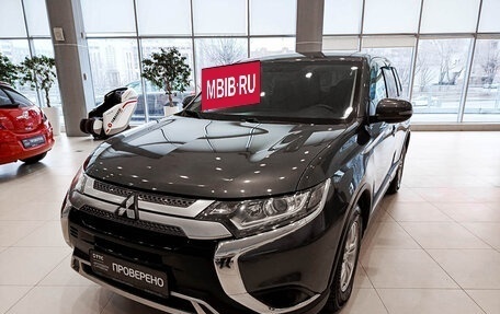 Mitsubishi Outlander III рестайлинг 3, 2019 год, 2 483 000 рублей, 5 фотография