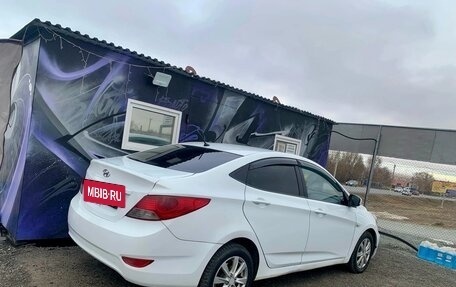 Hyundai Solaris II рестайлинг, 2013 год, 780 000 рублей, 6 фотография