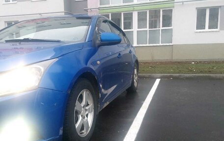 Chevrolet Cruze II, 2011 год, 750 000 рублей, 2 фотография