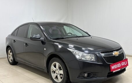 Chevrolet Cruze II, 2010 год, 550 000 рублей, 3 фотография