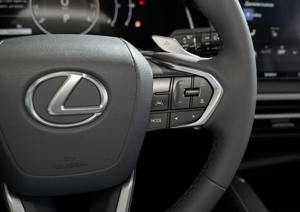 Lexus RX, 2023 год, 11 250 000 рублей, 14 фотография