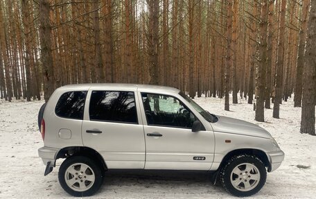 Chevrolet Niva I рестайлинг, 2008 год, 8 фотография