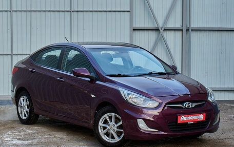 Hyundai Solaris II рестайлинг, 2011 год, 820 000 рублей, 3 фотография