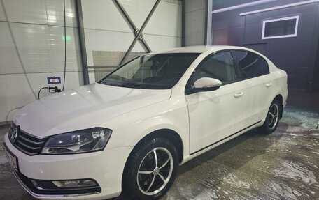 Volkswagen Passat B7, 2011 год, 900 000 рублей, 5 фотография