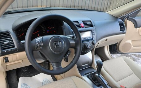 Honda Accord VII рестайлинг, 2005 год, 790 000 рублей, 9 фотография