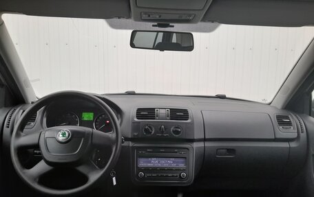 Skoda Fabia II, 2011 год, 899 000 рублей, 11 фотография