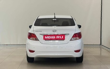 Hyundai Solaris II рестайлинг, 2013 год, 1 050 000 рублей, 8 фотография