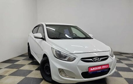 Hyundai Solaris II рестайлинг, 2011 год, 920 000 рублей, 3 фотография