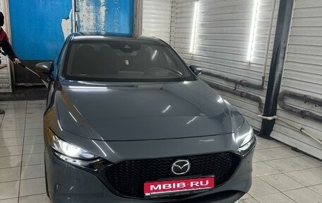 Mazda 3, 2019 год, 1 950 000 рублей, 1 фотография