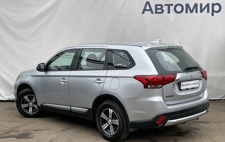 Mitsubishi Outlander III рестайлинг 3, 2017 год, 2 120 000 рублей, 7 фотография