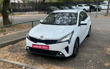 KIA Rio IV, 2020 год, 1 900 000 рублей, 6 фотография