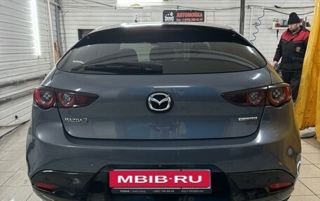 Mazda 3, 2019 год, 1 950 000 рублей, 9 фотография