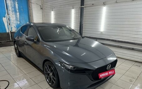 Mazda 3, 2019 год, 1 950 000 рублей, 8 фотография