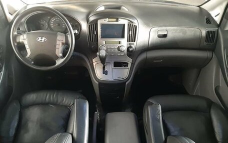 Hyundai Grand Starex Grand Starex I рестайлинг 2, 2011 год, 1 697 000 рублей, 9 фотография