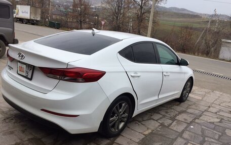 Hyundai Elantra VI рестайлинг, 2018 год, 1 500 000 рублей, 8 фотография