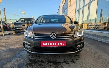 Volkswagen Passat B7, 2014 год, 899 000 рублей, 2 фотография