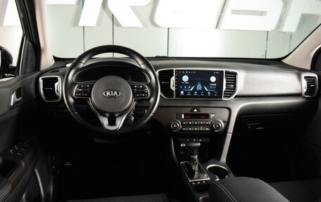 KIA Sportage IV рестайлинг, 2018 год, 2 469 000 рублей, 6 фотография