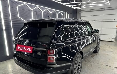 Land Rover Range Rover IV рестайлинг, 2018 год, 9 500 000 рублей, 3 фотография