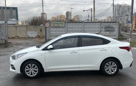 Hyundai Solaris II рестайлинг, 2018 год, 1 549 000 рублей, 4 фотография