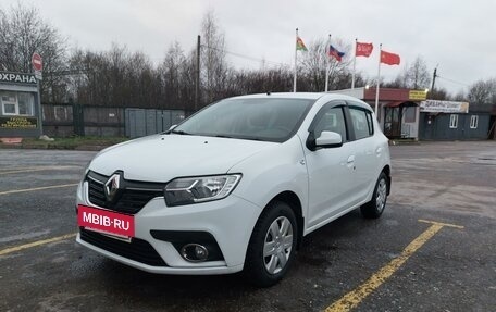 Renault Sandero II рестайлинг, 2019 год, 1 300 000 рублей, 2 фотография