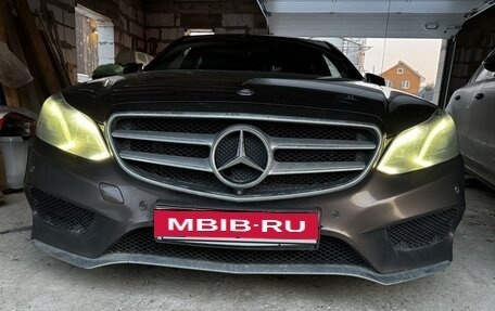 Mercedes-Benz E-Класс, 2014 год, 2 900 000 рублей, 6 фотография