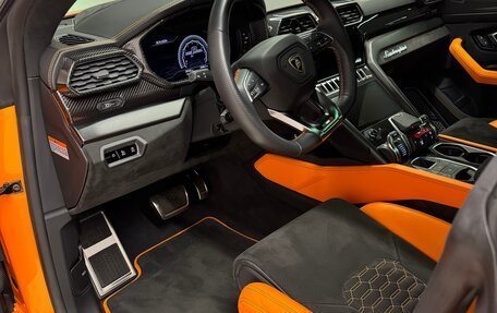 Lamborghini Urus I, 2021 год, 31 500 000 рублей, 6 фотография